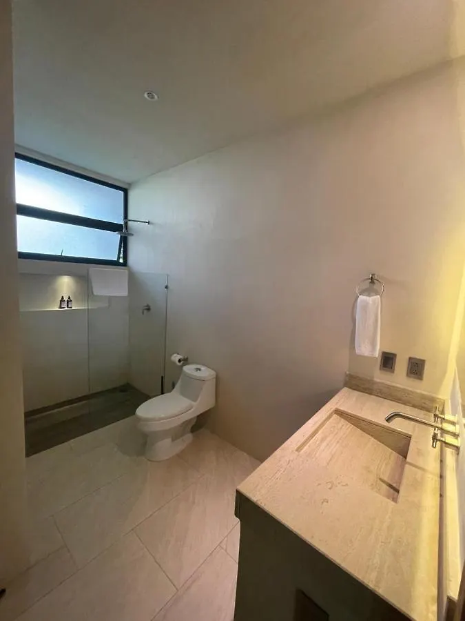 Jungle View 2Bed 2Bath Condo/ Wi-Fi/ Pool/ Gym 툴룸